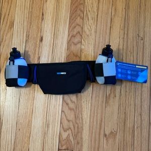 Winneco hydration belt with 2 bottles and pocket